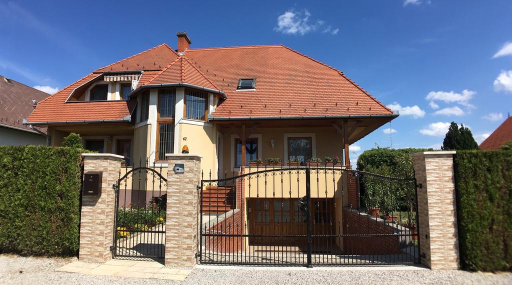Hevizquelle Apartments Luaran gambar