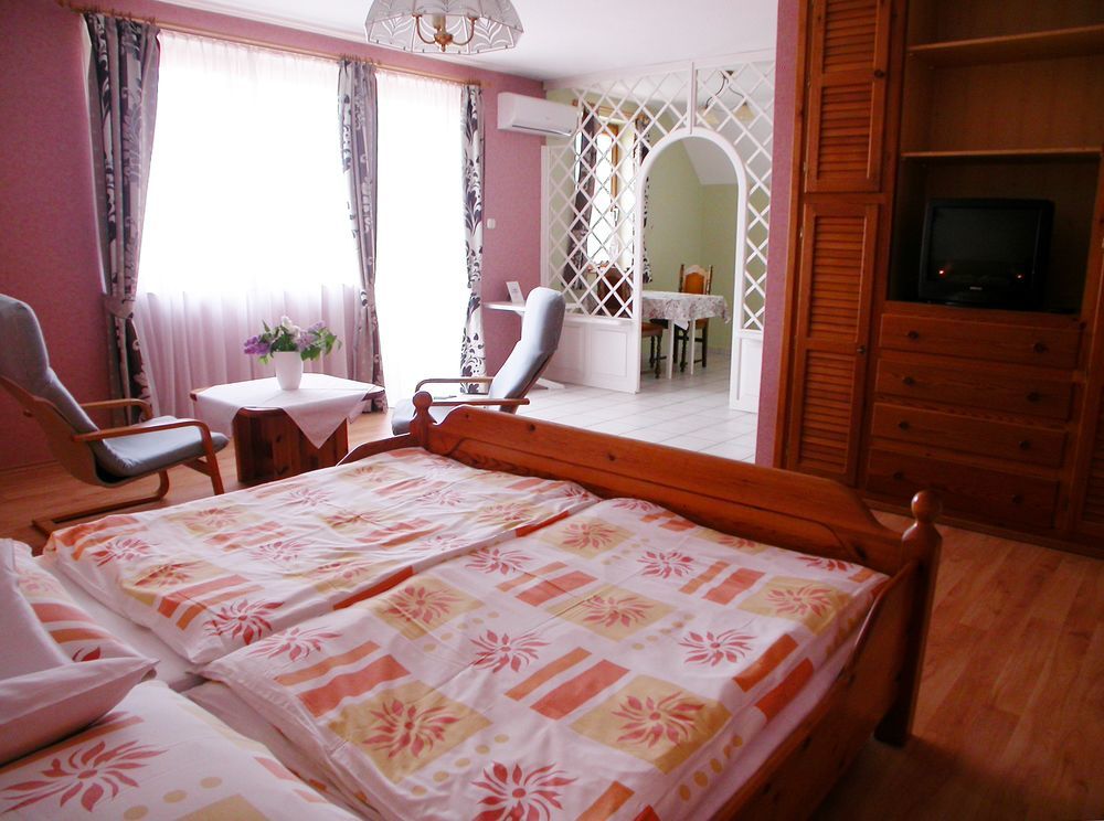 Hevizquelle Apartments Luaran gambar